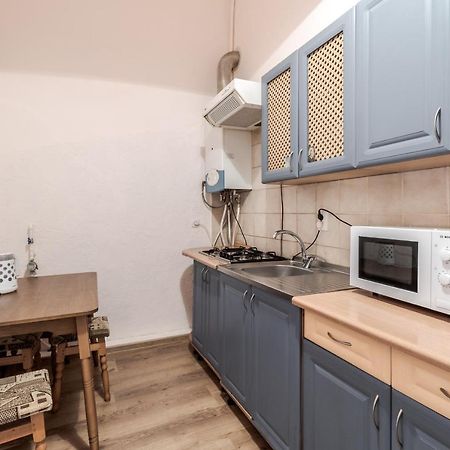 Striltsiv Apartment ลวีฟ ภายนอก รูปภาพ